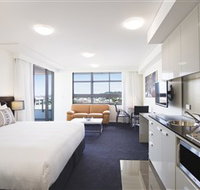 Oaks Grand Gladstone - 2032 Olympic Games