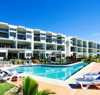 Beachside Magnetic Harbour Apartments