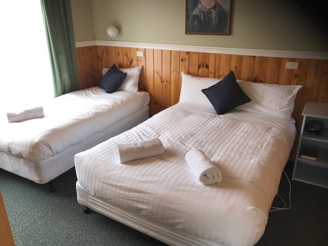 Kellraine Holiday Units - 2032 Olympic Games 6