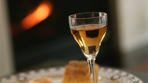 Casa Luna Gourmet Accommodation - 2032 Olympic Games 5