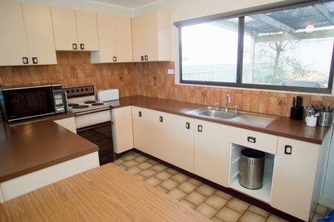 Coastal Cottage - 2032 Olympic Games 85