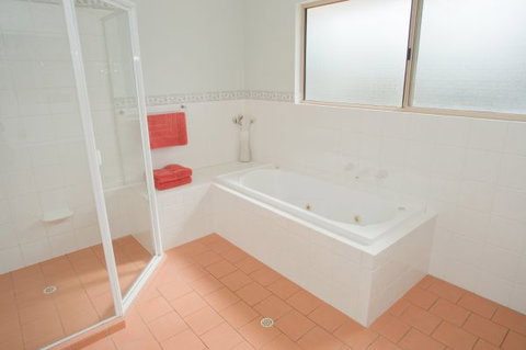 Coastal Cottage - 2032 Olympic Games 48