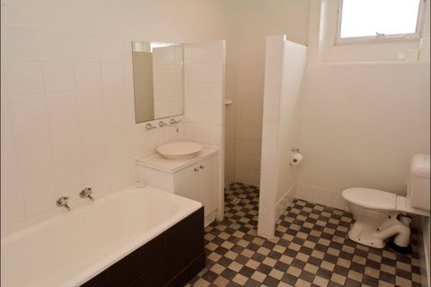 Coastal Cottage - 2032 Olympic Games 16