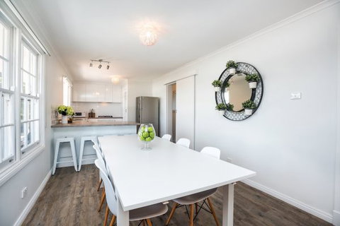 Coastal Cottage - 2032 Olympic Games 90