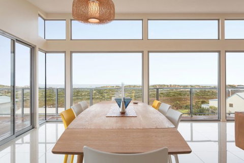 Coastal Cottage - 2032 Olympic Games 70