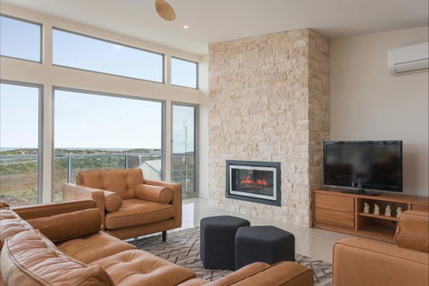 Coastal Cottage - 2032 Olympic Games 71