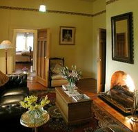 Buxton Manor - Garden and Loft Apartment