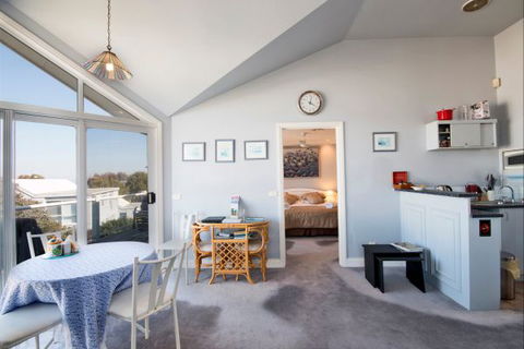 Ocean Manor Bed And Breakfast - 2032 Olympic Games 6