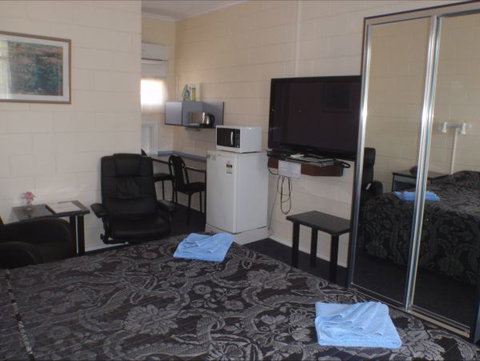 Murray Bridge Central Olympic Motel And Cottages - 2032 Olympic Games 4