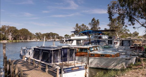 Murray Bridge Marina Camping And Caravan Park - 2032 Olympic Games 0