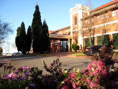 Monte Pio Motor Inn - 2032 Olympic Games 0