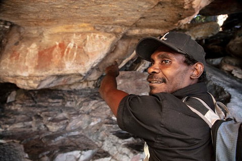 Arnhem Land Injalak Hill Full-Day Tour From Darwin - 2032 Olympic Games 2