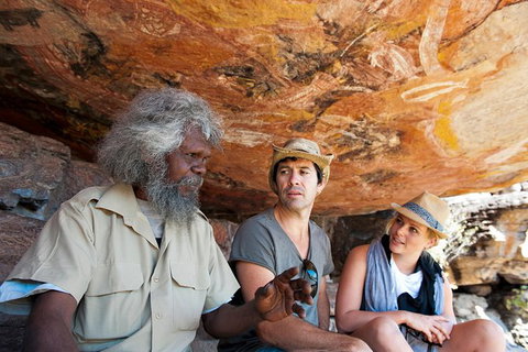 Arnhem Land Injalak Hill Full-Day Tour From Darwin - 2032 Olympic Games 4