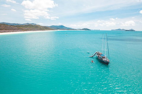 Day Sail The Whitsunday Islands On Atlantic Clipper From Airlie Beach - 2032 Olympic Games 4