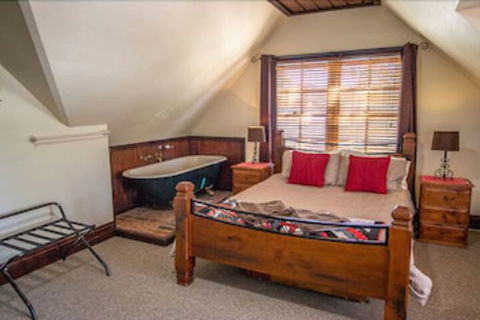 Gold Mine Guesthouse - 2032 Olympic Games 3