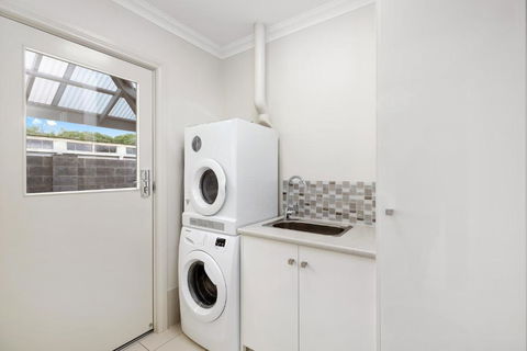 City Two Apartment - 2032 Olympic Games 5