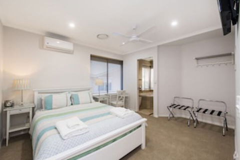 North Beach Bed And Breakfast - 2032 Olympic Games 0
