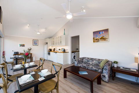 North Beach Bed And Breakfast - 2032 Olympic Games 5