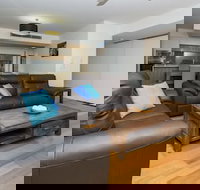 Maggies Beachfront Apt. 4 - 2032 Olympic Games