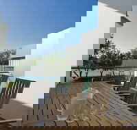 Maggies Beachfront Apt. 6 - 2032 Olympic Games