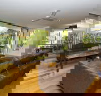 Maggies Beachfront Apt. 2 - 2032 Olympic Games