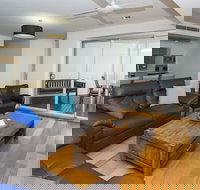 Maggies Beachfront Apt. 11 - 2032 Olympic Games