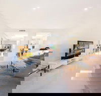 Midori Villa 1 - 2032 Olympic Games