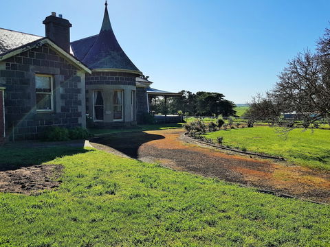 Coragulac House Cottages - 2032 Olympic Games 6