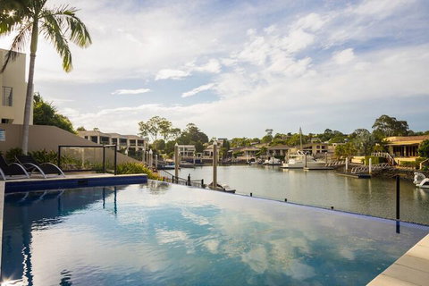 Indulgence On Bay Four - 2032 Olympic Games 6