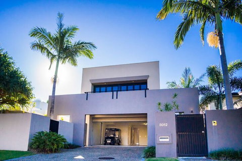 Indulgence On Bay Four - 2032 Olympic Games 1