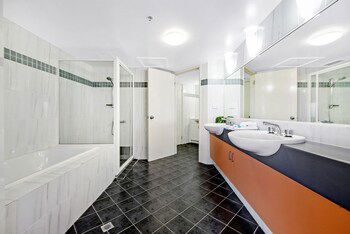Victoria Square Apartment Broadbeach Level 9 - 2032 Olympic Games 6