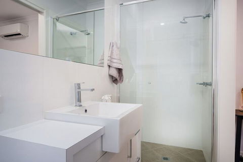 Albury Yalandra Apartment 1 - 2032 Olympic Games 3