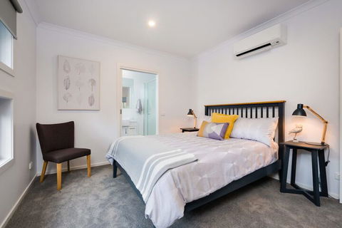 Albury Yalandra Apartment 1 - 2032 Olympic Games 2