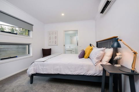 Albury Yalandra Apartment 1 - 2032 Olympic Games 6