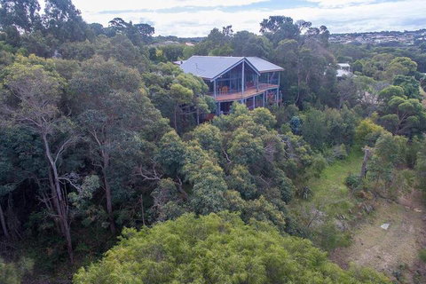 HideAway Haven - 2032 Olympic Games 1