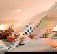 Hillview House - 2032 Olympic Games