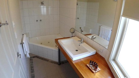 Two Truffles Cottages - 2032 Olympic Games 4