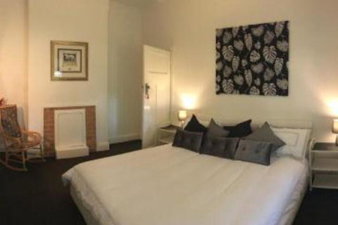 Cowan Street Bungalow - 2032 Olympic Games 7