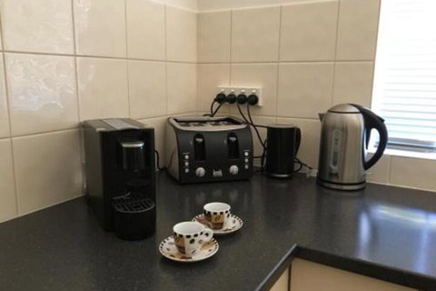 Cowan Street Bungalow - 2032 Olympic Games 3