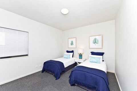 Sails On The Beachfront Exclusive Seaside Home - 2032 Olympic Games 7