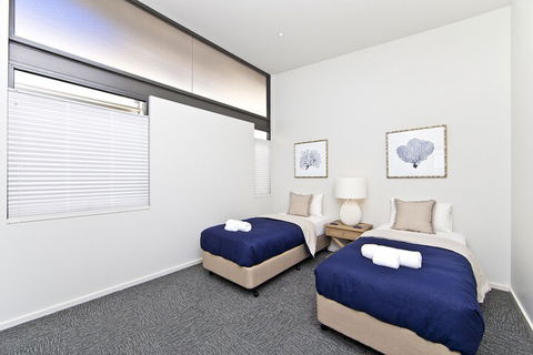 Sails On The Beachfront Exclusive Seaside Home - 2032 Olympic Games 5