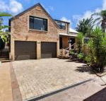 Salt Wood Cabin style retreat - 2032 Olympic Games