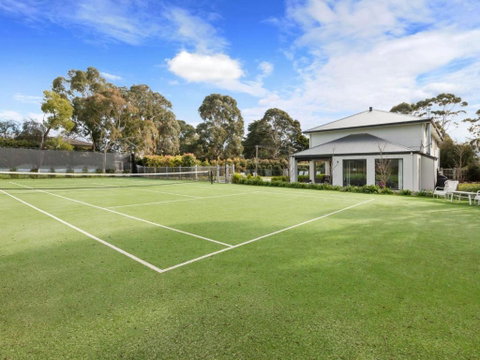 CATALINA MOUNT ELIZA - 2032 Olympic Games 6