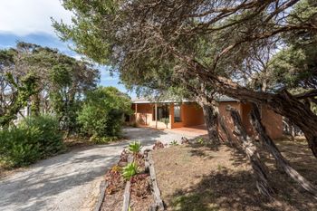 Latham Beach House - 2032 Olympic Games 6