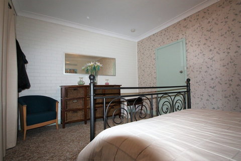 Pine Villas Walk To Beach Ocean Views - 2032 Olympic Games 0