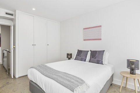 BOUTIQUE STAYS - Brighton By The Sea - 2032 Olympic Games 5