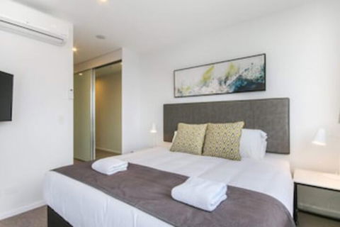 Luxurious 2 Bedroom Brand New Apartment With Amazing Hinterland Views - 2032 Olympic Games 0