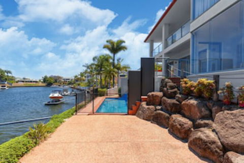 Mermaid Beach House - 2032 Olympic Games 0