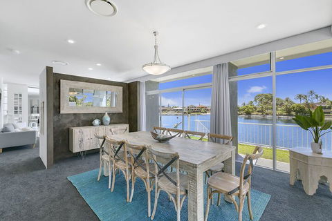 Havana Blue - Large 4 Bedroom Home - 2032 Olympic Games 6