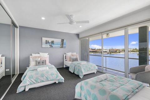Havana Blue - Large 4 Bedroom Home - 2032 Olympic Games 4